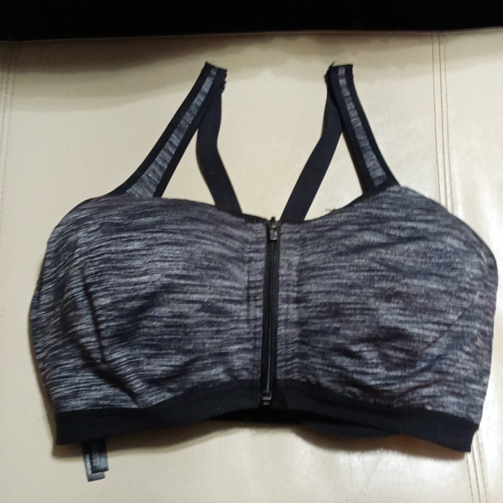 Victoria secret "knockout" sports bra